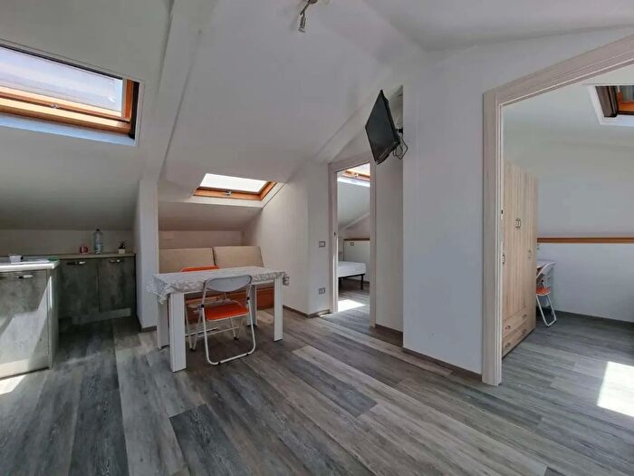 Appartamento trilocale in affitto in Catanzaro