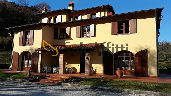 Casa quadrilocale in affitto in Via Lungomonte, Santa Maria A Monte