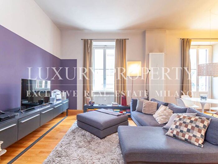 Appartamento trilocale in affitto in Via Bernardino De Conti, Dergano, Milano