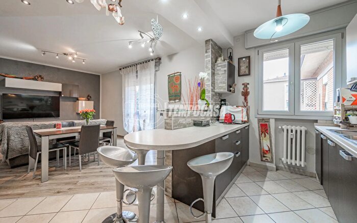 Case in Vendita e in Affitto - 3