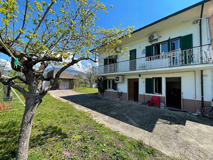 Casa con 5 locali in affitto in Via Antera, Roccasecca