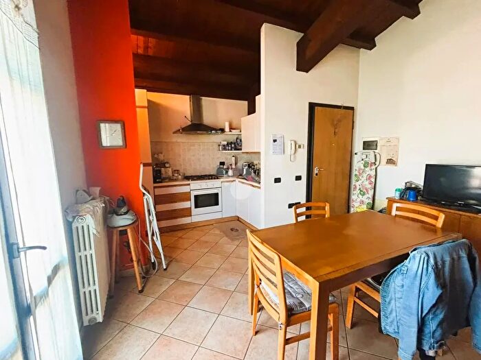 Appartamento bilocale in vendita in Via Cisa, Borgo Virgilio