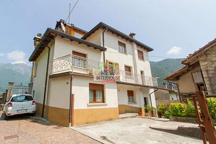Casa con 10 locali in vendita in Via Castello Tramonti di Sopra, Tramonti Di Sopra