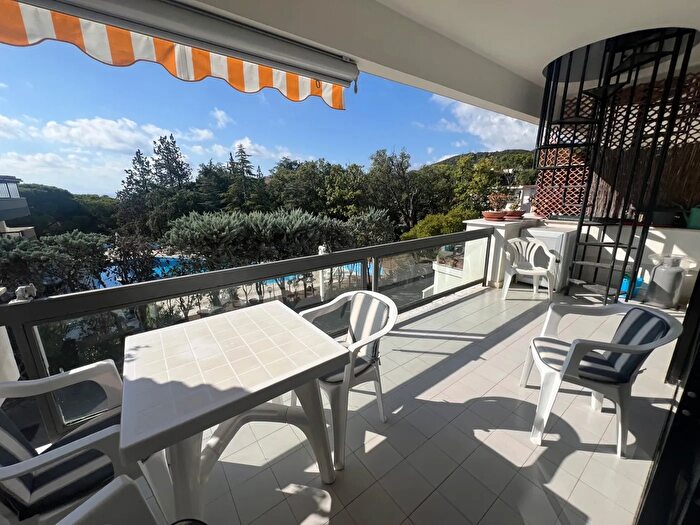 Appartamento trilocale in vendita in Contrada Santa Lucia Parco Marinella, Santa Marina