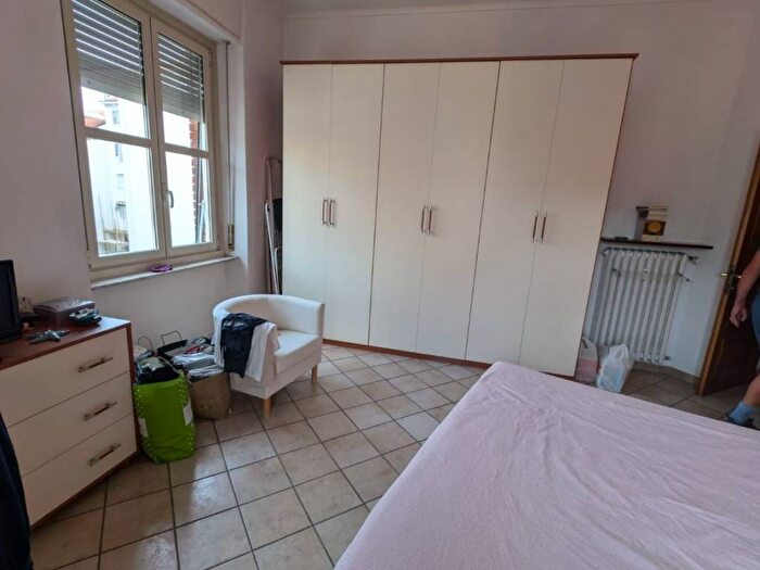 Appartamento trilocale in affitto in Via Roccaforte, Cenisia, Torino