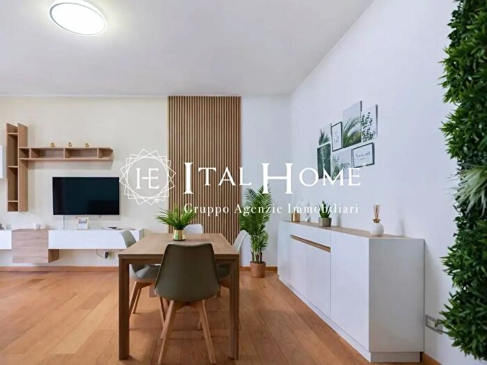 Appartamento bilocale in affitto in Via Pola, Milano