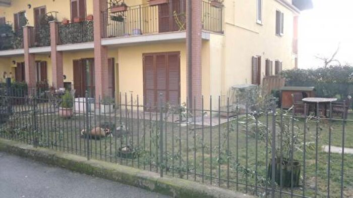 Appartamento bilocale in affitto in via Ticozzi, Camnago Volta, Como