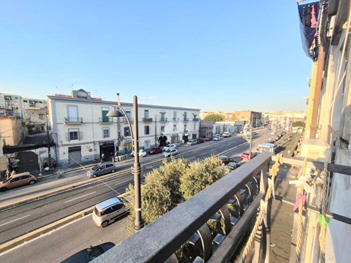 Appartamento bilocale in affitto in Via della stadera, Zona Industriale Marina, Napoli
