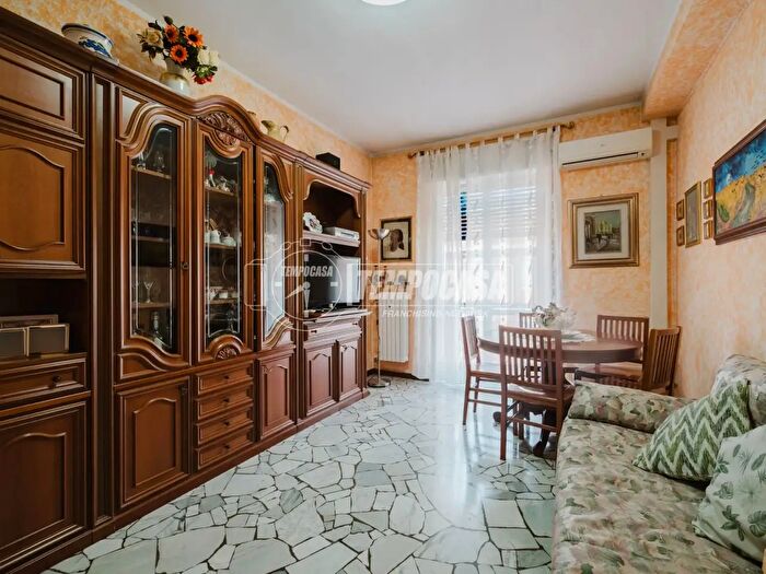 Appartamento bilocale in vendita in Via Tolmezzo, Milano