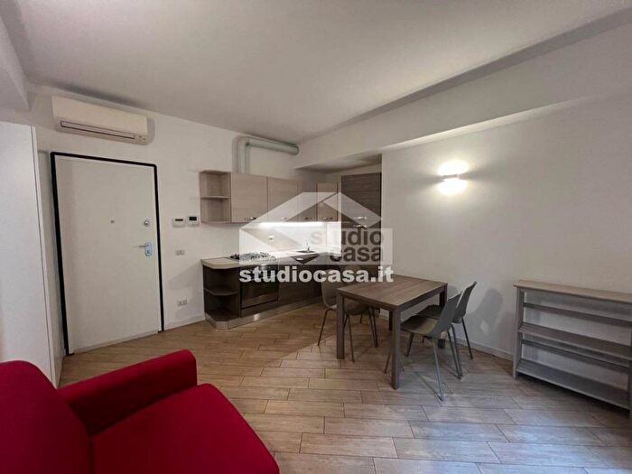 Appartamento bilocale in affitto in Milano Via Maiocchi, Morgagni, Milano