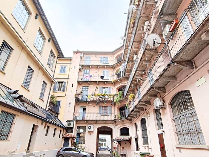 Appartamento bilocale in affitto in Bocconi, Milano