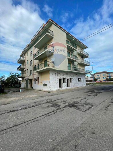 Appartamento quadrilocale in vendita in Via Archimede, CoriglianoRossano