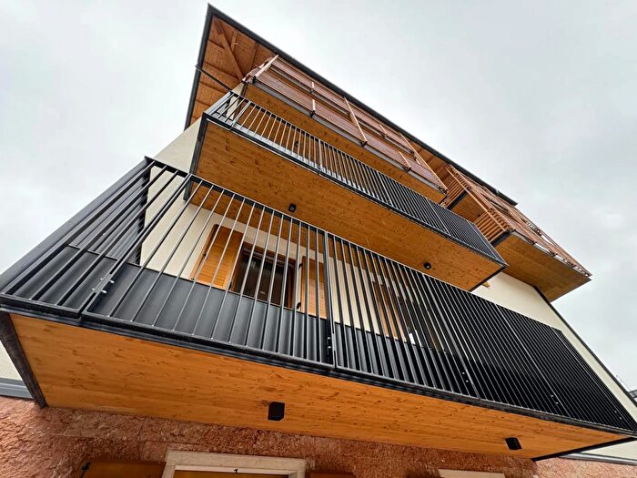 Appartamento trilocale in vendita in Via dei Vegri, Aldeno