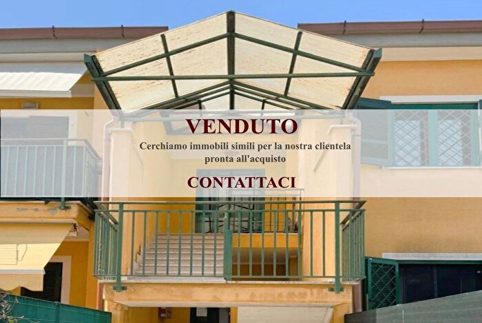 Appartamento bilocale in vendita in Via Novaledo Roma, Roma