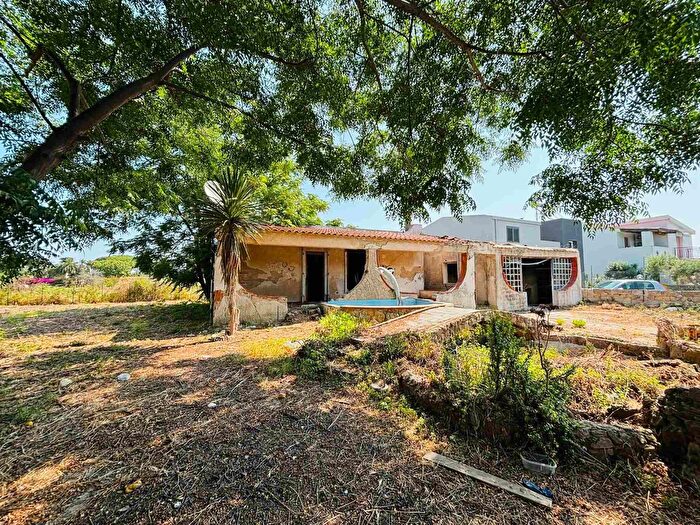 Casa con 5 locali in vendita in Siracusa