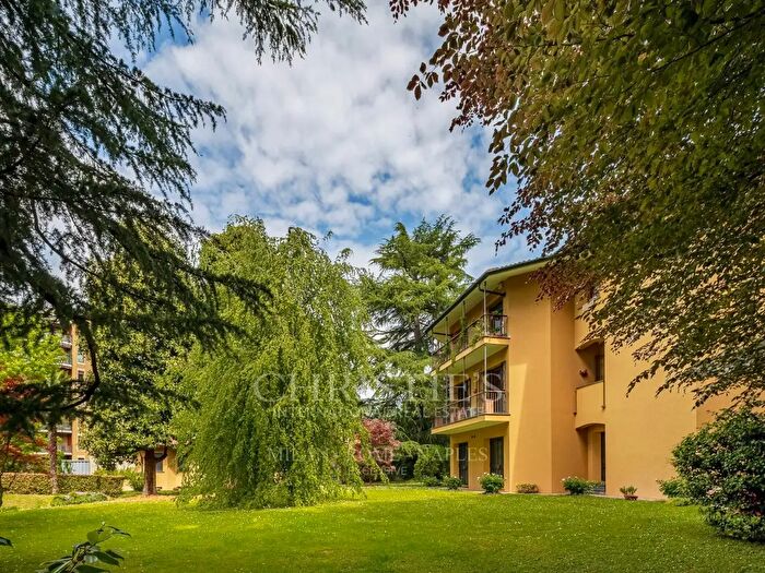 Appartamento con 7 locali in affitto in Via Giuseppe Rovani, Monza