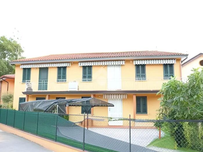 Casa trilocale in vendita in Via Unità, Spinea