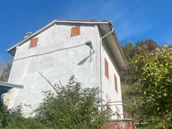 Casa con 5 locali in vendita in Genova