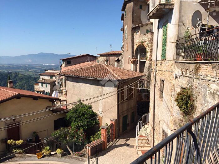 Appartamento bilocale in vendita in Piazza Umberto I, Olevano Romano