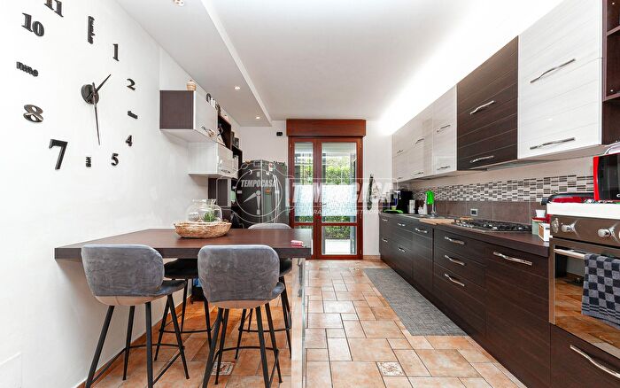 Appartamento trilocale in vendita in Via Forcole, Crevalcore