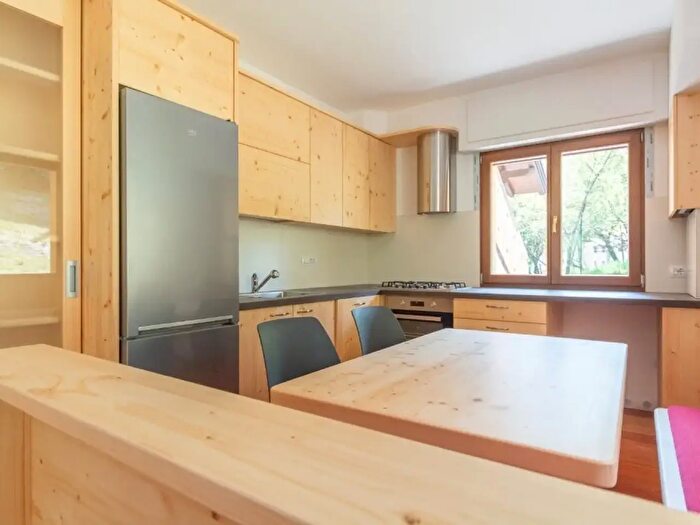 Appartamento quadrilocale in vendita in Via Andrea Brustolon, Val di Zoldo