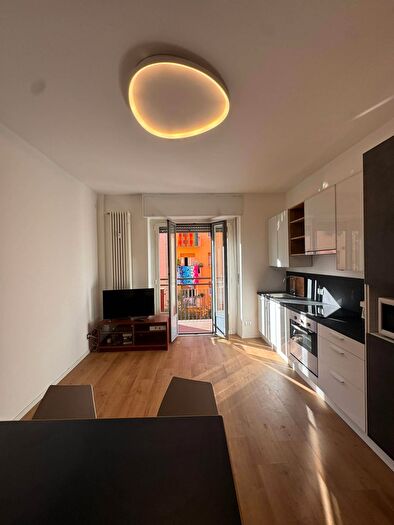 Appartamento trilocale in affitto in Viale Zara, Milano