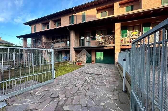 Casa quadrilocale in vendita in Via Giuseppe Verdi, Monte Cremasco