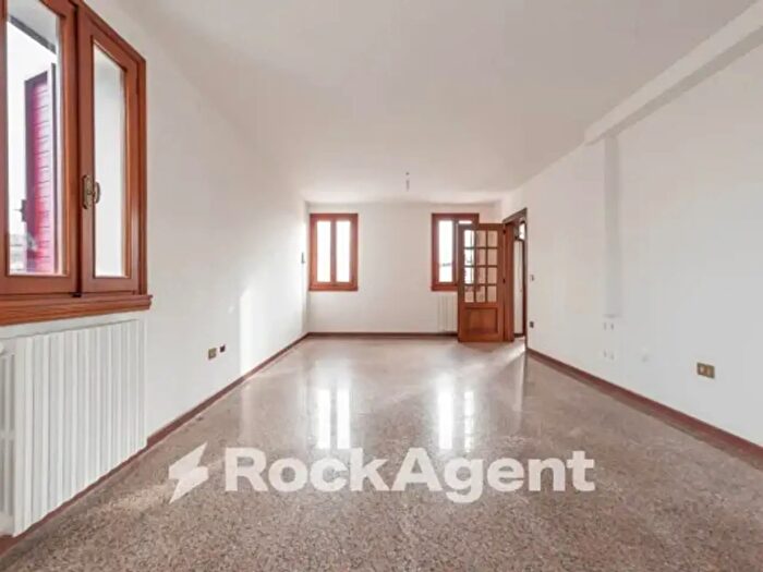 Casa con 5 locali in vendita in Via Roma, Codevigo