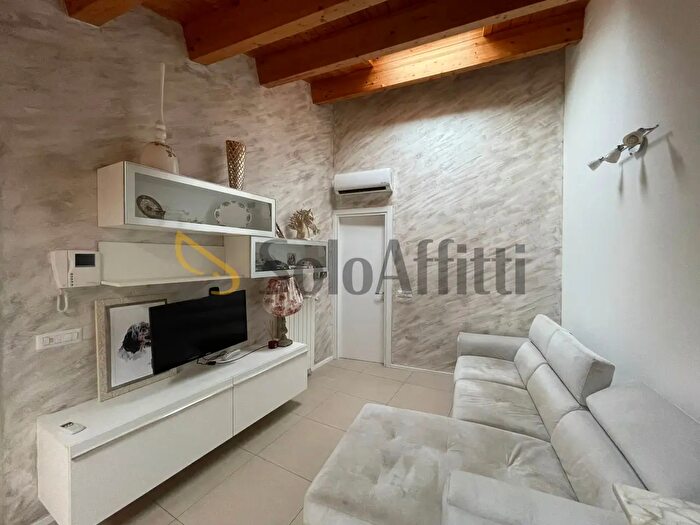 Appartamento trilocale in affitto in Oristano