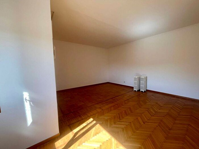 Appartamento trilocale in affitto in Via Giovanni Prati, Sempione, Milano