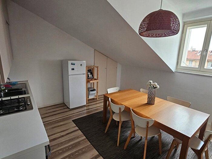 Casa trilocale in affitto in Via Filippo Burzio, San Donato, Torino