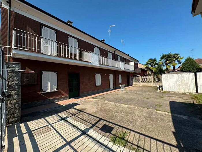 Case in Vendita e in Affitto - 3