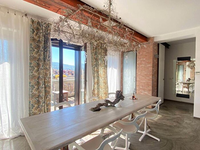 Casa con 5 locali in affitto in Via Vincenzo Gioberti, Crocetta, Torino