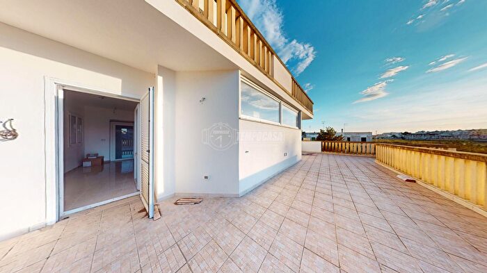 Appartamento trilocale in vendita in Via Peluso Fratelli, Lecce