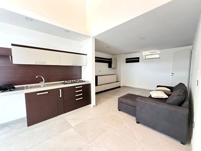 Appartamento bilocale in affitto in Via Bernardo Quaranta, Barra, Napoli
