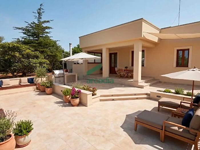 Casa trilocale in vendita in Km, Locorotondo