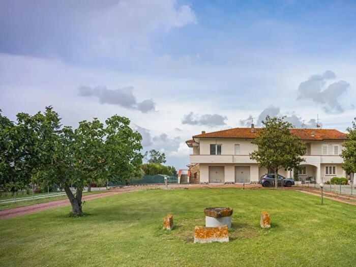 Casa con 6 locali in vendita in Casciana Terme Lari
