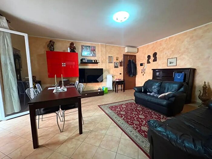 Appartamento trilocale in vendita in Via Pertini, Trecate