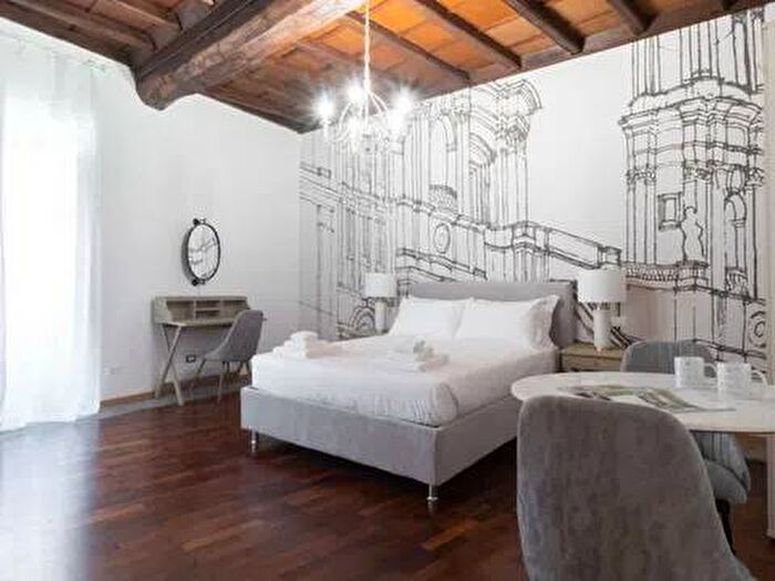 Appartamento bilocale in affitto in Via Dei Cappuccini, Barberini, Roma