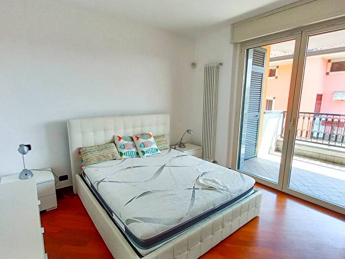 Appartamento quadrilocale in affitto in Via Fratelli Zoia, San Carlo, Milano