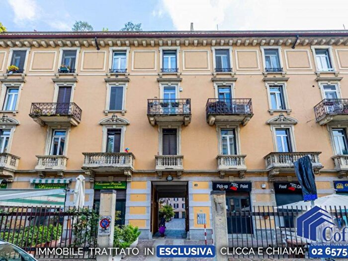 Appartamento quadrilocale in affitto in Via Orti, Quadronno Crocetta, Milano