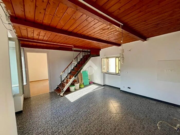 Appartamento con 5 locali in vendita in Via Bertolotti, Genova