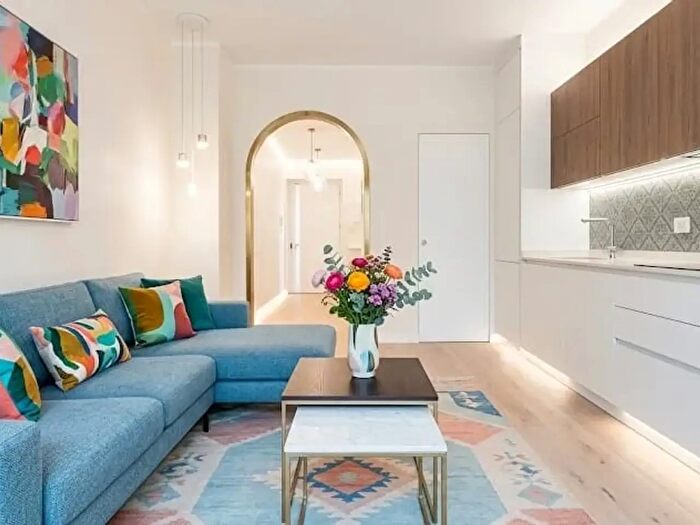 Appartamento quadrilocale in vendita in Via Cuneo Bis, Torino