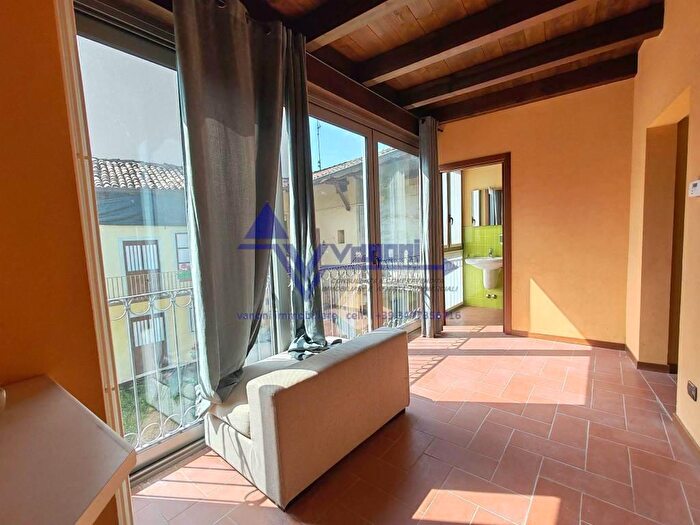 Appartamento trilocale in vendita in Via Zanica, Bergamo