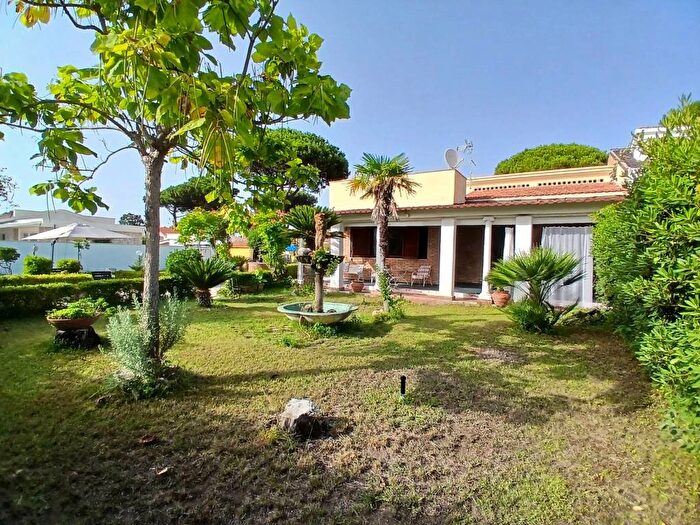 Casa quadrilocale in affitto in Via Terracina, Centro, San Felice Circeo