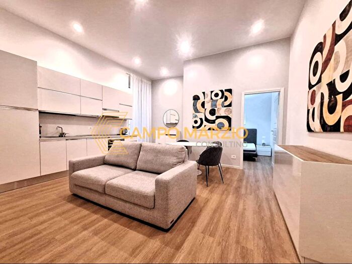 Appartamento trilocale in affitto in Via Vittorio Veneto, Vittorio Veneto, Roma