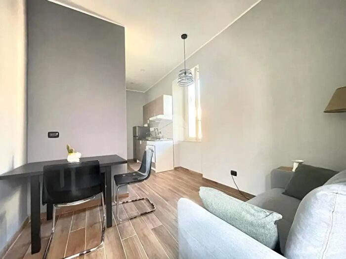 Appartamento bilocale in affitto in Via Franco Alfano, Napoli