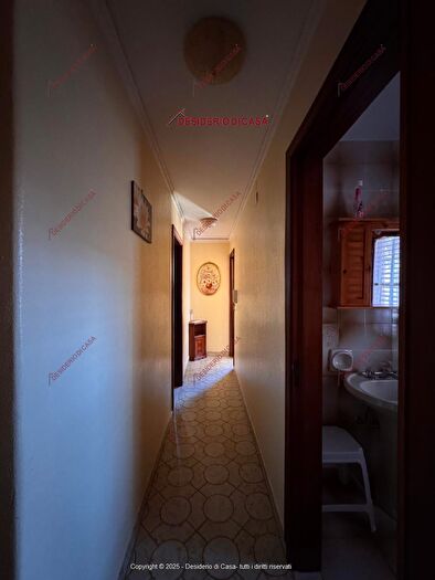 Appartamento trilocale in affitto in Castelbuono