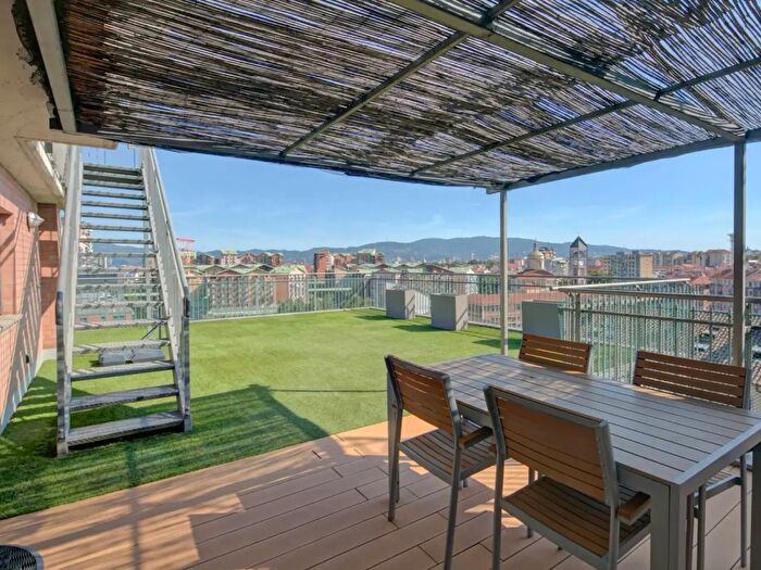 Appartamento con 5 locali in vendita in Via Treviso, Torino
