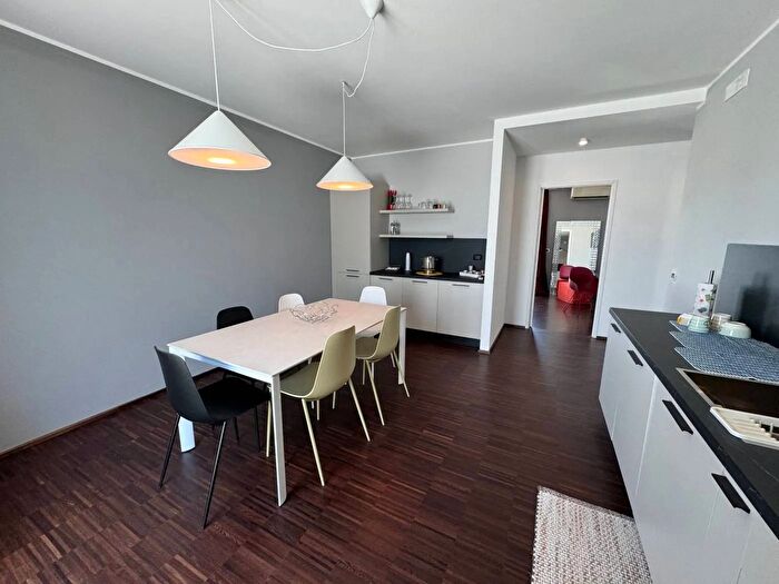 Appartamento con 5 locali in vendita in Veglie